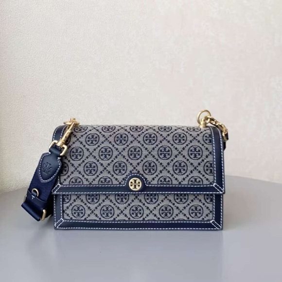Tory Burch Accessories - Tory burch casual collocation